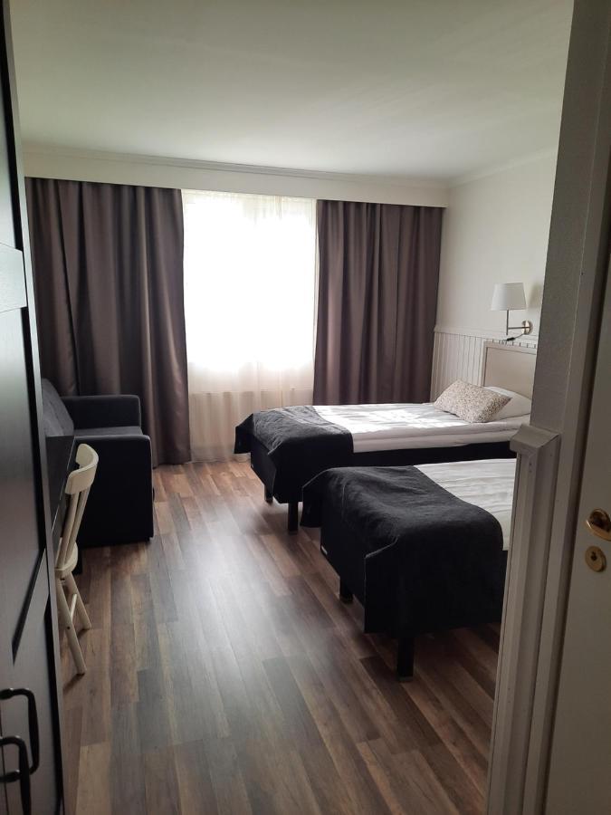 Juthbacka Hotell Uusikaarlepyy Luaran gambar