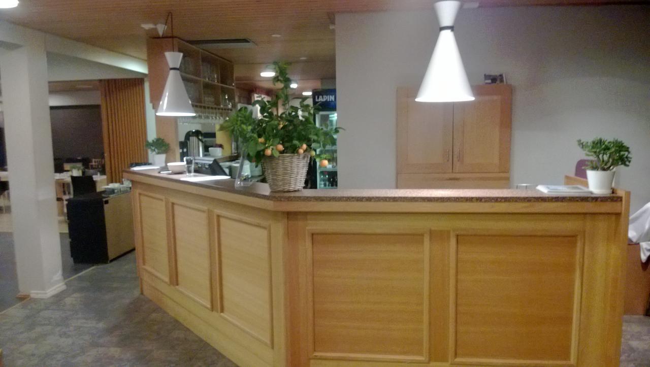 Juthbacka Hotell Uusikaarlepyy Luaran gambar